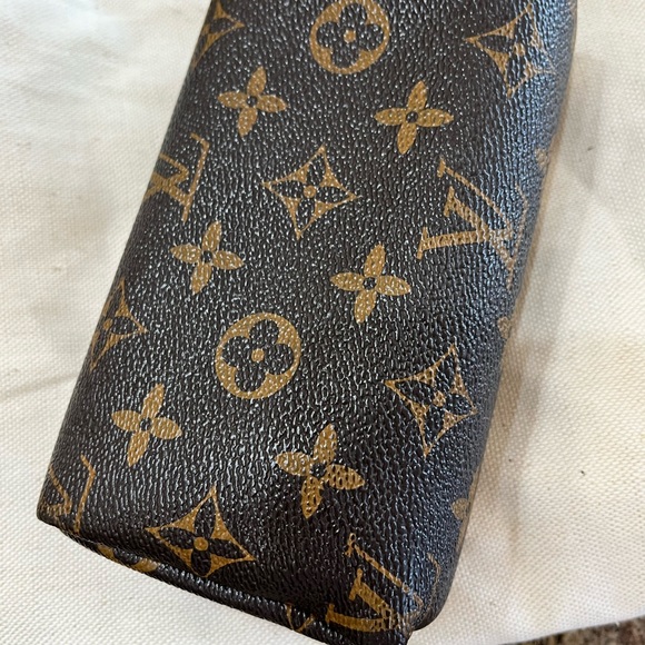 Vintage Louis Vuitton makeup case - Picture 4 of 4